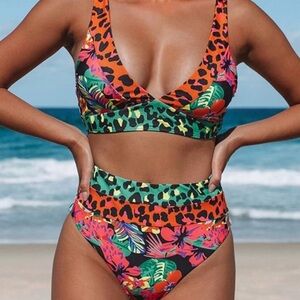 "NWT" Hilinker 2 Piece Leopard Bikini Swimsuits V-Neck & High-Waisted- Size L